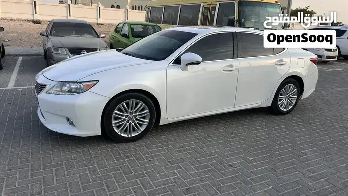 Lexus Es 2015 photo 2