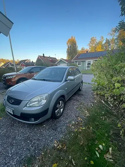 Kia Rio 2007 photo 2