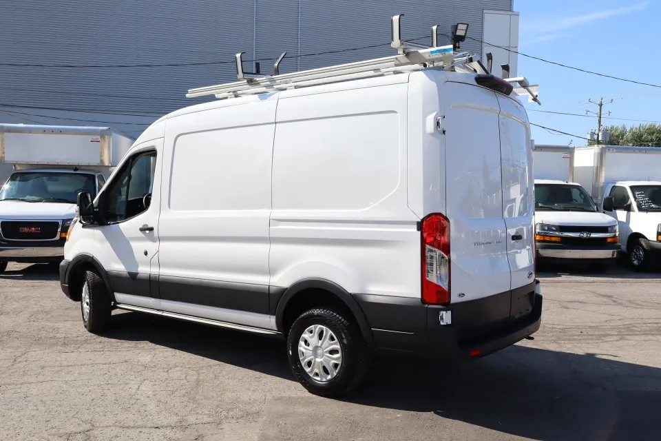 Ford Transit 2022 photo 4