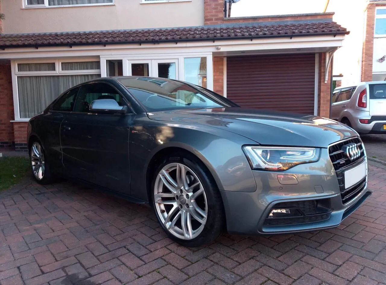 Audi A5 2014 photo 2