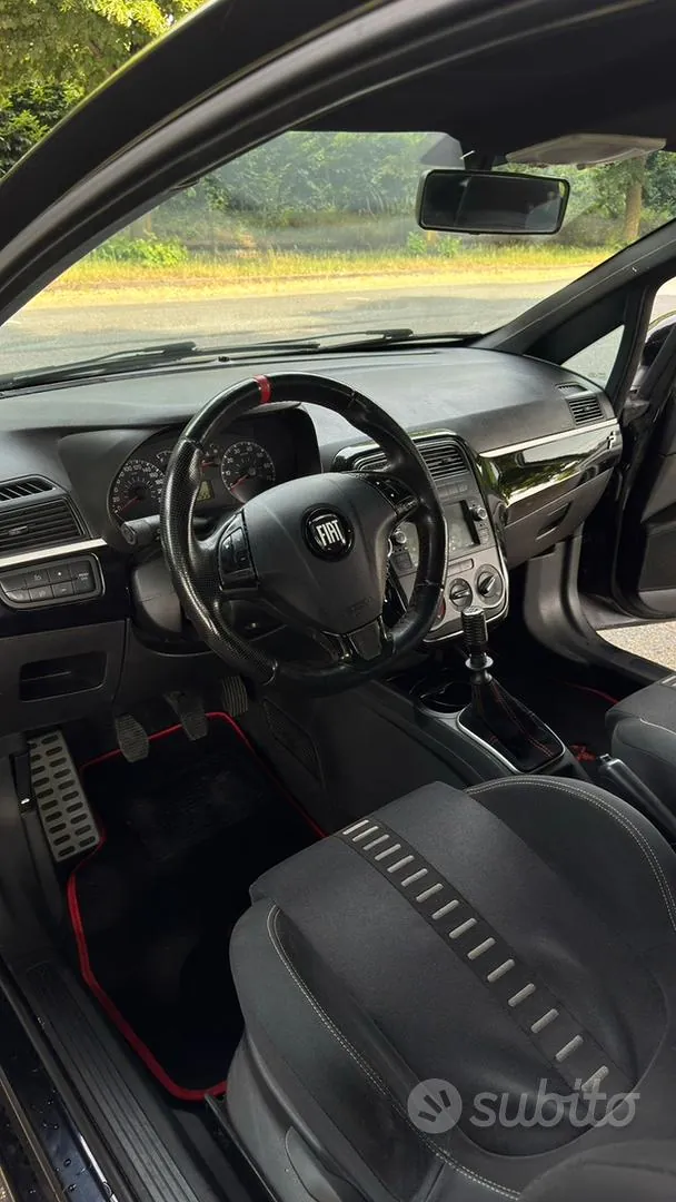 Fiat Grande Punto 2006 photo 5