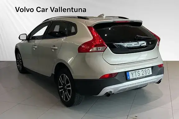 Volvo V40 Cross Country 2018 photo 4