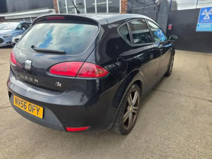 Seat Leon 2006 photo 5