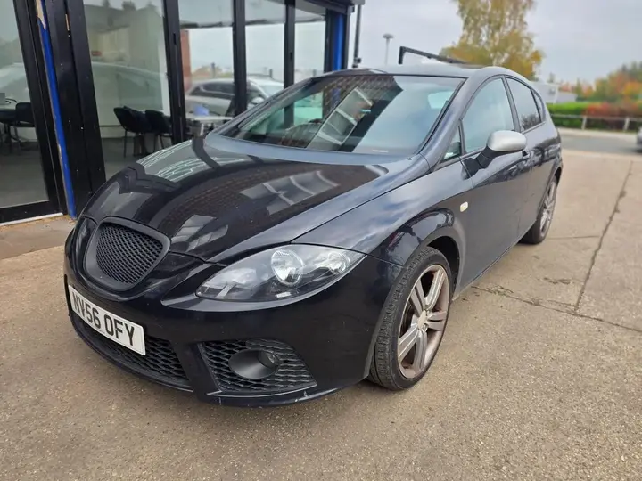 Seat Leon 2006 photo 3