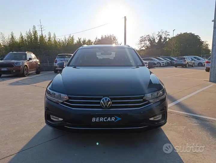 Volkswagen Passat Variant 2022 photo 2