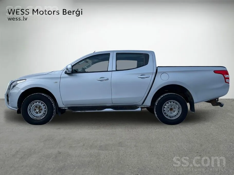 Mitsubishi L200 2016 photo 3