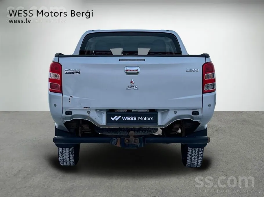 Mitsubishi L200 2016 photo 4