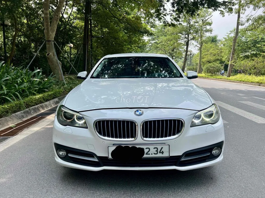 BMW 520I
