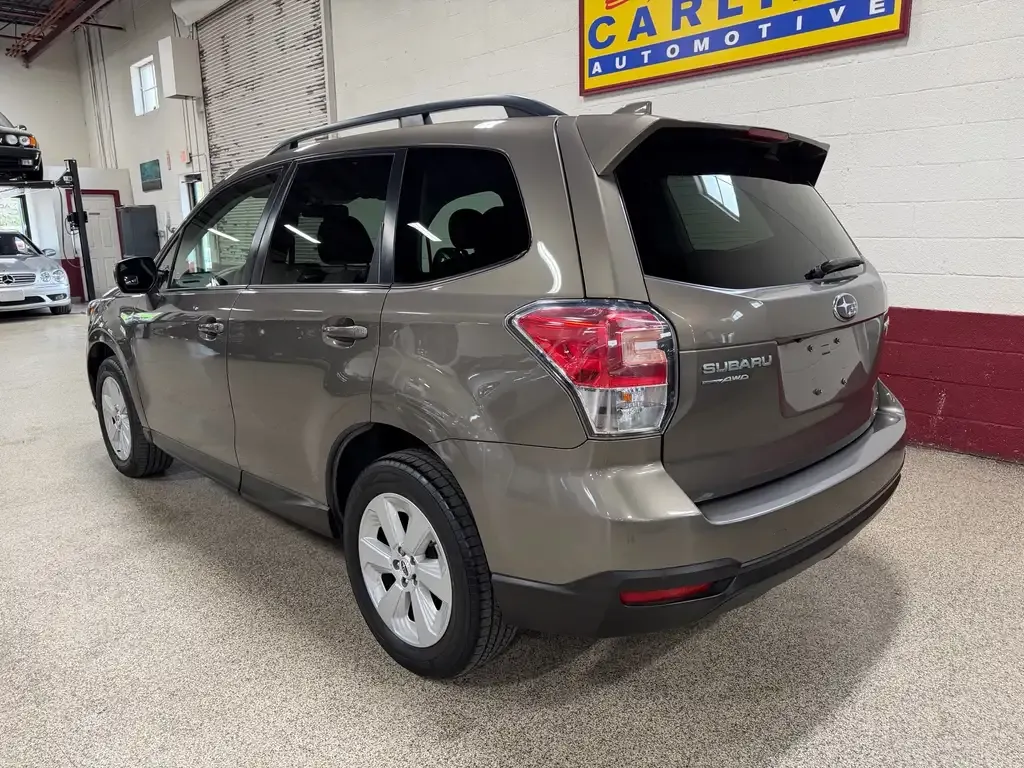 Subaru Forester 2017 photo 3