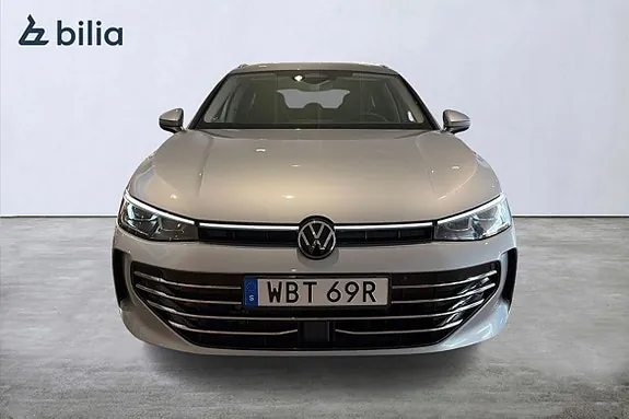 Volkswagen Passat 2025 photo 2