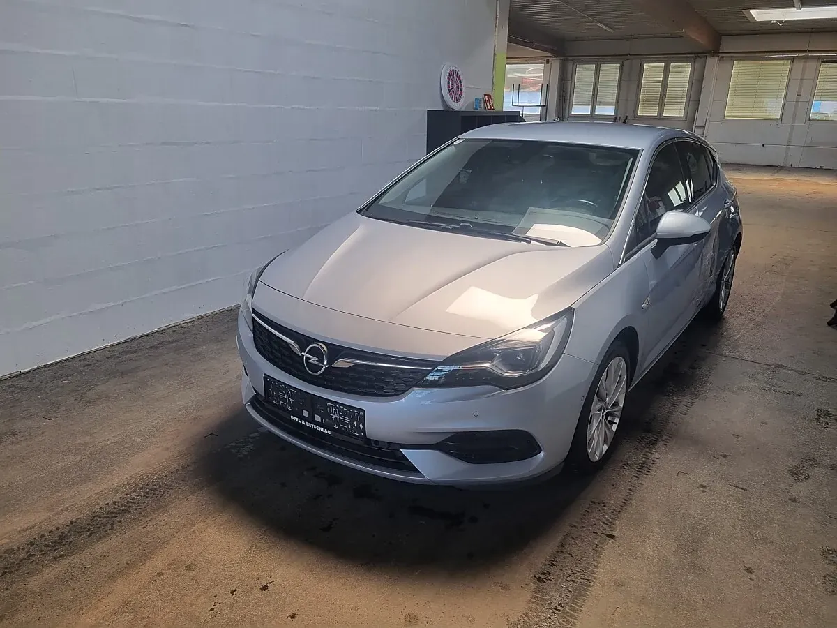 Opel Astra 2019 photo 3