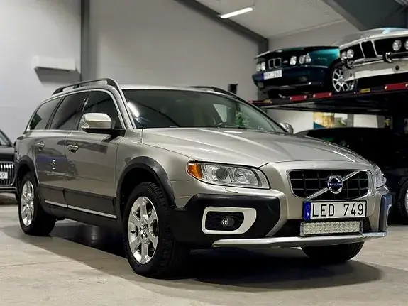 Volvo Xc70 2011 photo 2