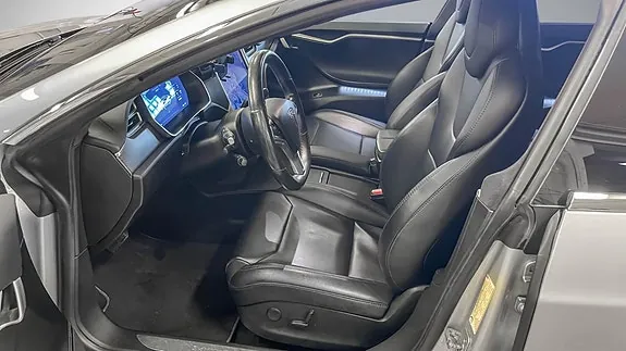 Tesla Model S 2018 photo 3