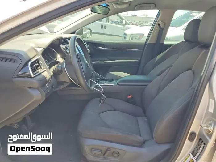 Toyota Camry 2018 photo 2