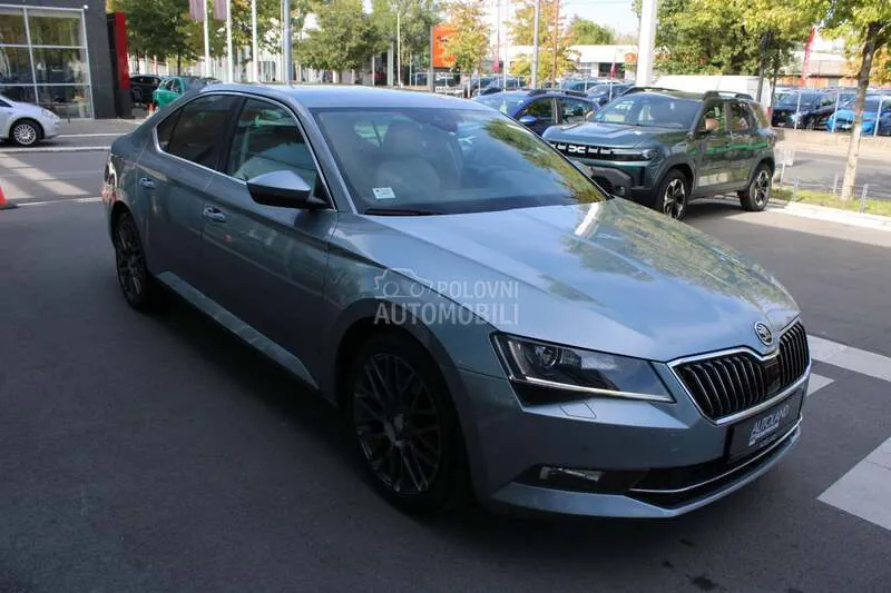 Skoda Superb 2018 photo 3