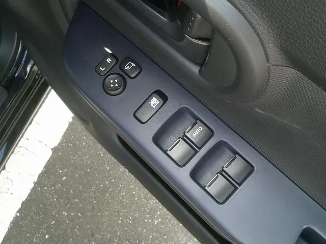 Suzuki Altis 2026 photo 5