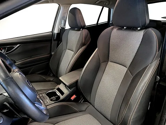 Subaru Xv 2018 photo 5