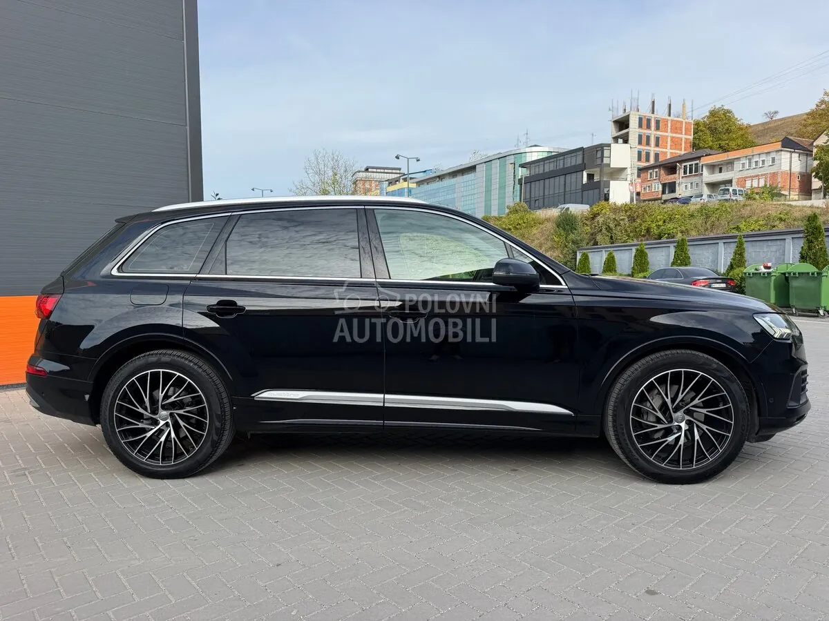 Audi Q7 2022 photo 4