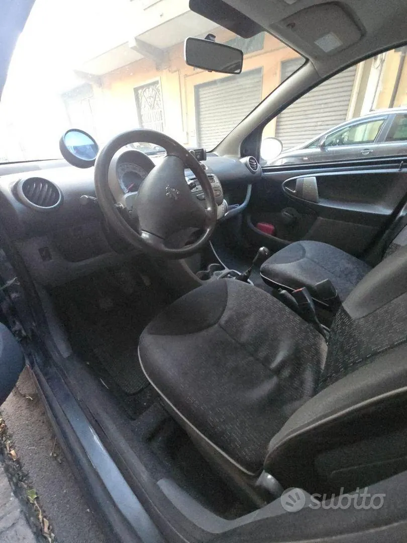 Peugeot 107 2011 photo 3