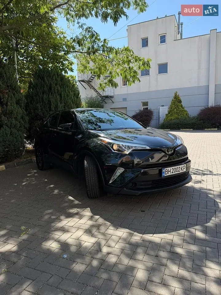 Toyota C-Hr 2019 photo 4