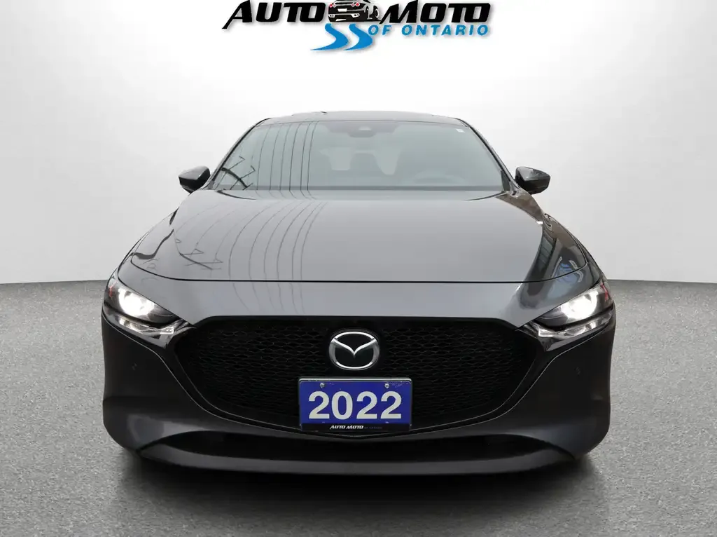 Mazda 3 2022 photo 2
