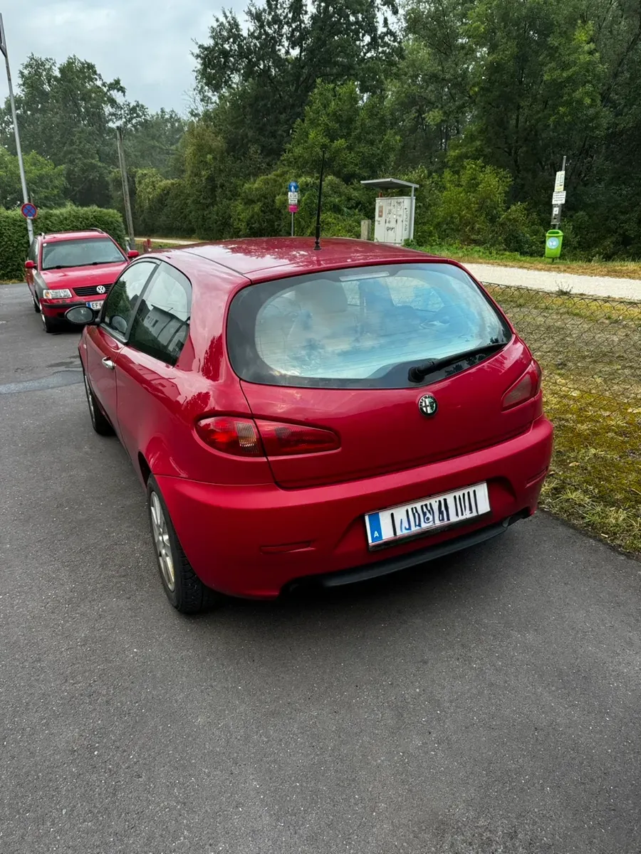 Alfa Romeo 147 2006 photo 3