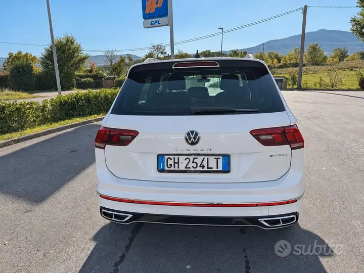 Volkswagen Tiguan 2022 photo 3