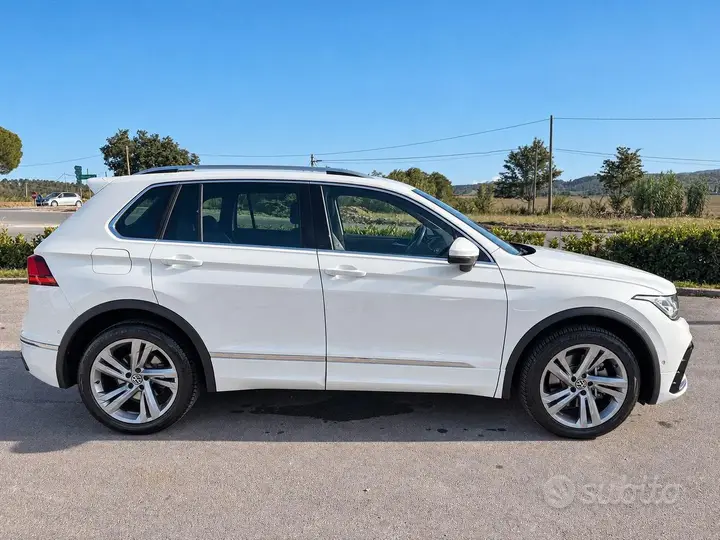 Volkswagen Tiguan 2022 photo 2