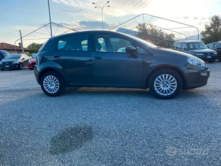 Fiat Punto Evo 2011 photo 4
