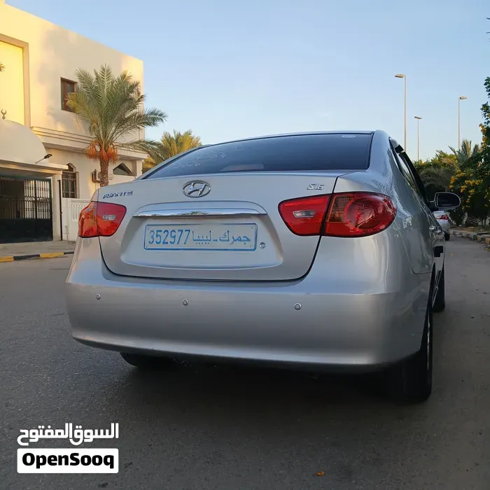 Hyundai Avante 2009 photo 3