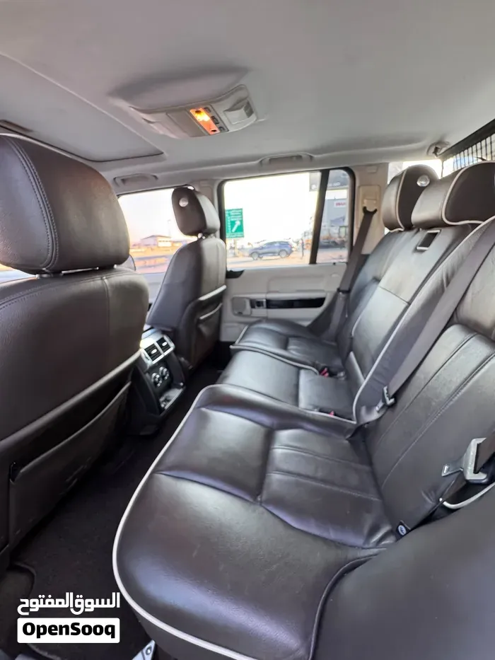 Land Rover Range Rover 2011 photo 2