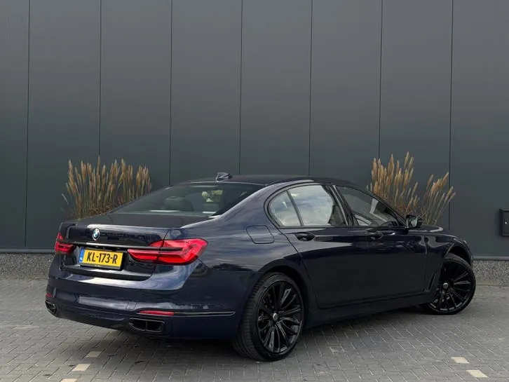 BMW 7 Series 2016 photo 3