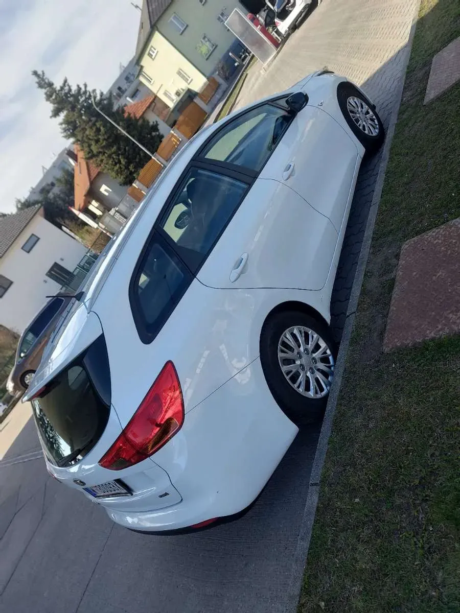 Kia Ceed 2013 photo 2