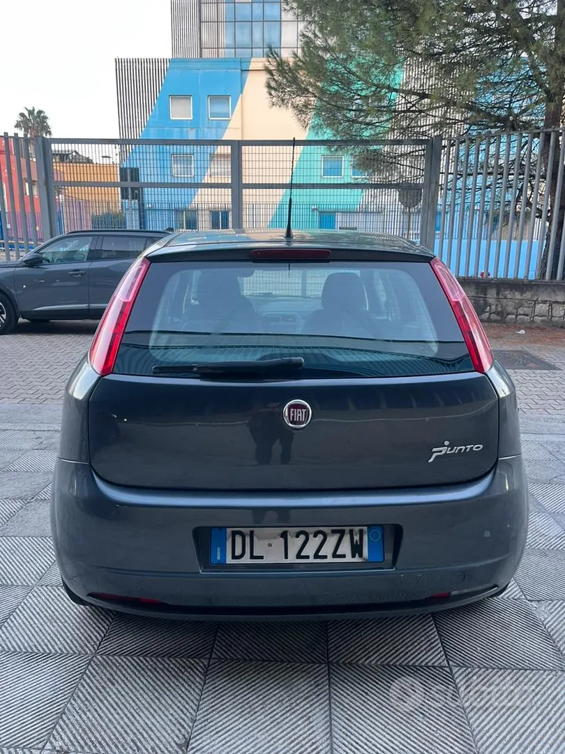 Fiat Punto 2007 photo 2