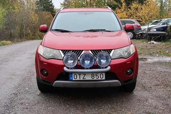 Mitsubishi Outlander 2009 photo 2