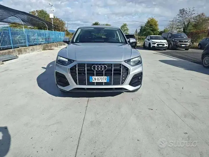 Audi Q5 2023 photo 2