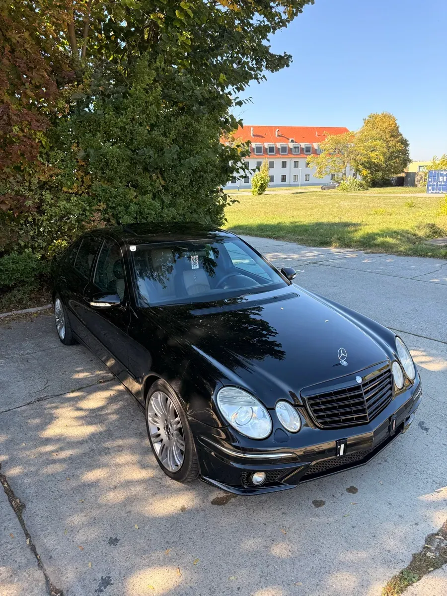 Mercedes-Benz E-Class 2007 photo 2