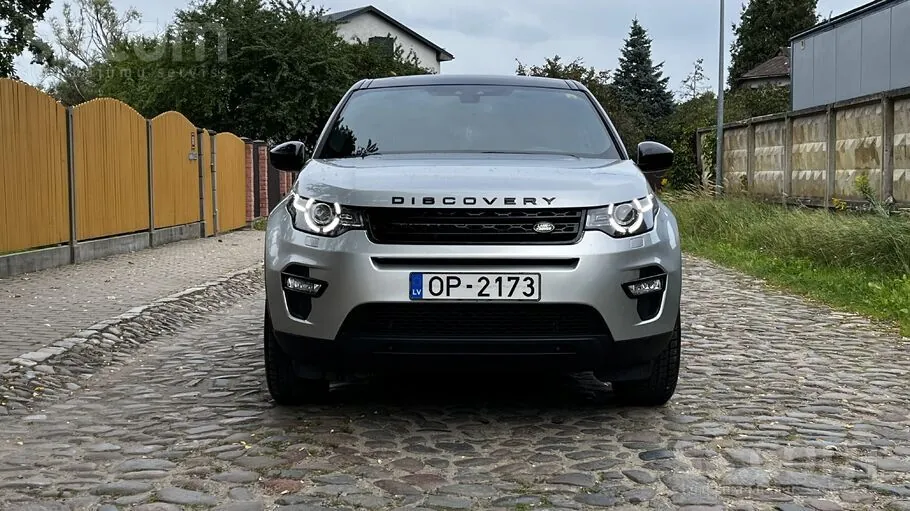 Land Rover Discovery Sport 2016 photo 2