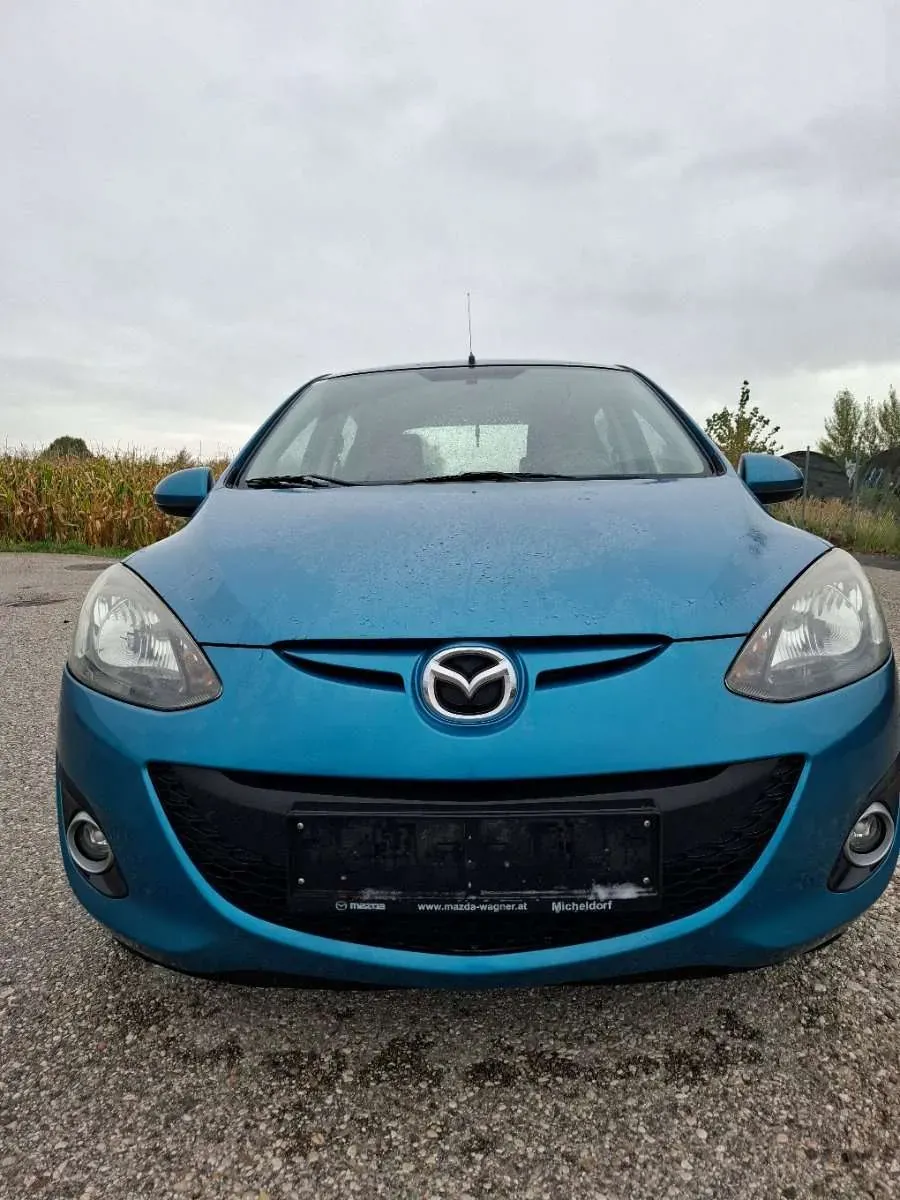 Mazda Mazda2