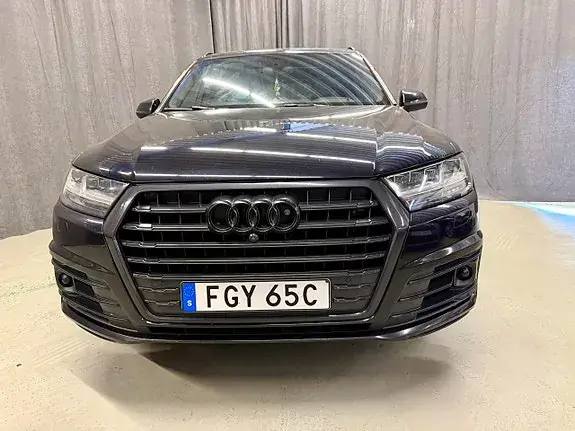 Audi Q7 2017 photo 3