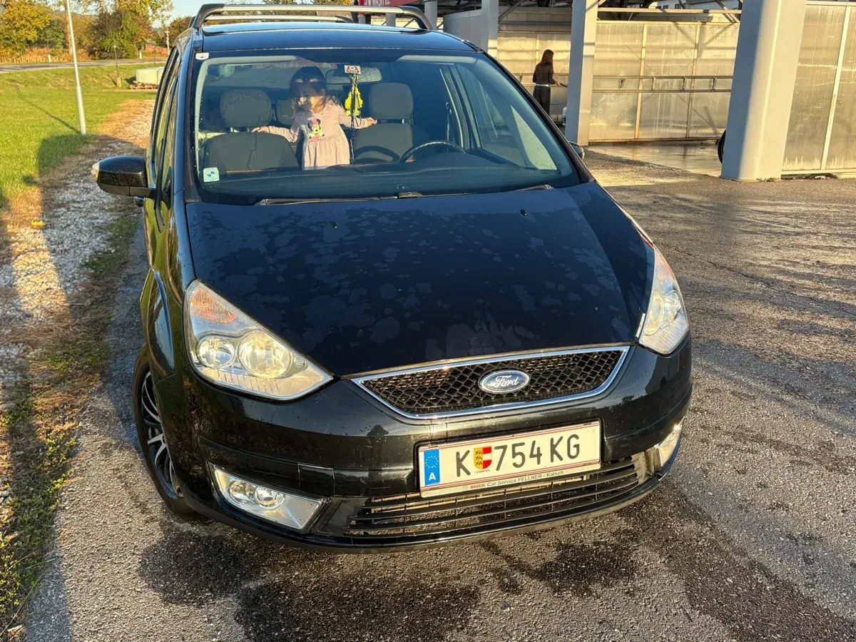 Ford Galaxy 2009 photo 2
