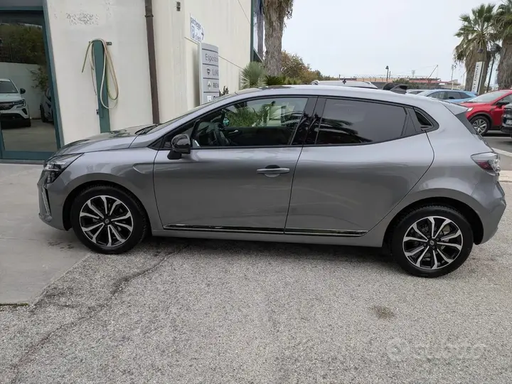 Renault Clio 2025 photo 4