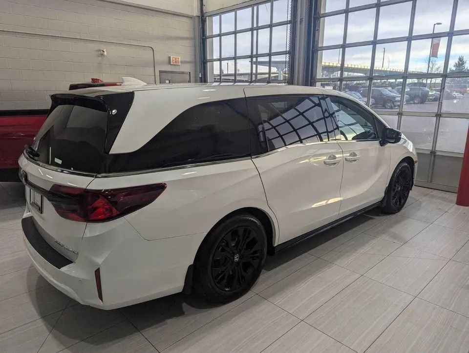 Honda Odyssey 2025 photo 4