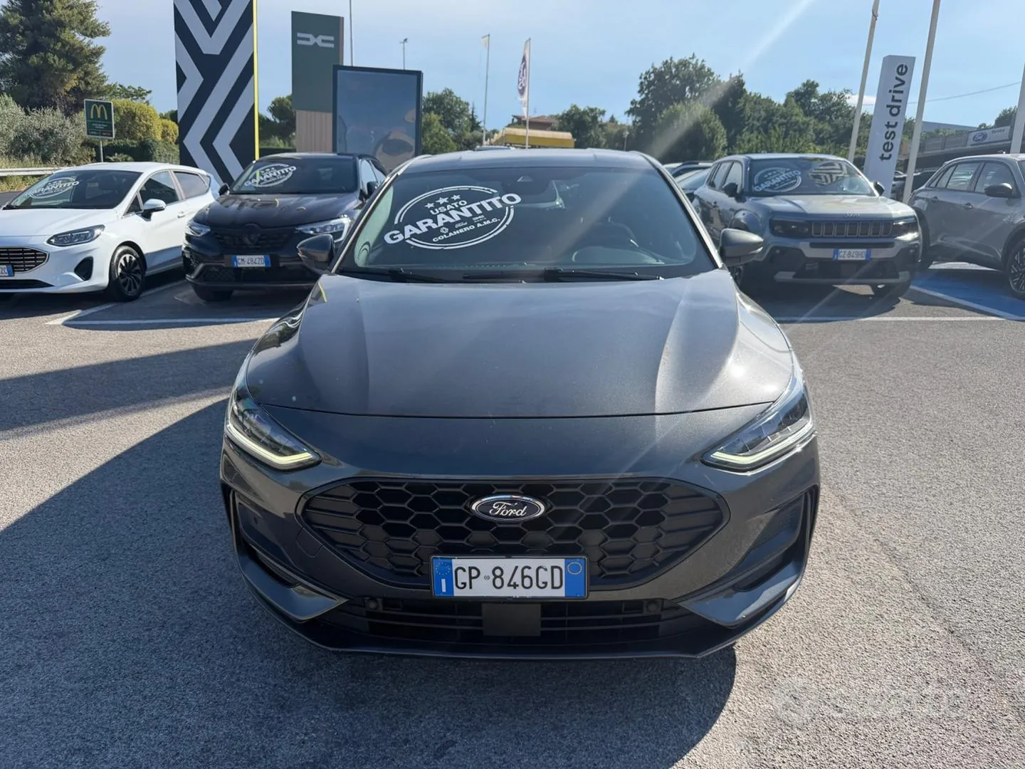 Ford Focus 2023 photo 2