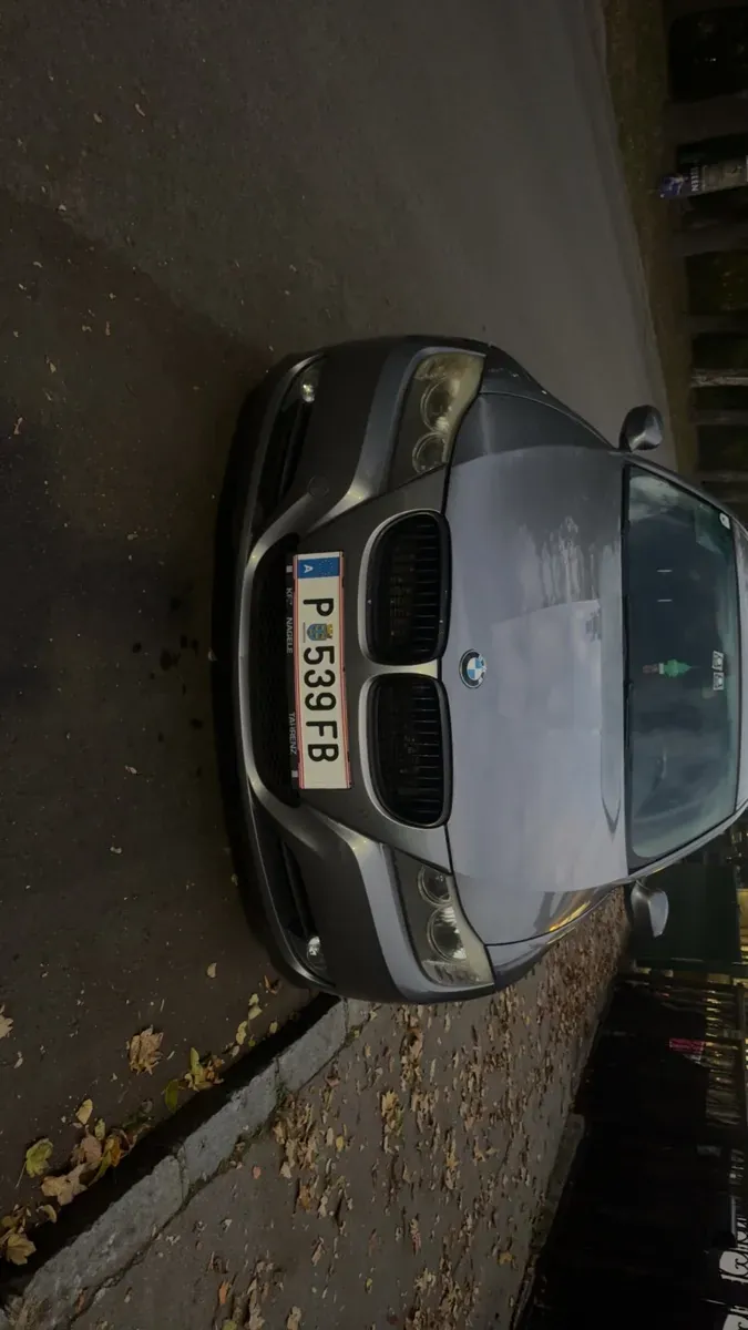 BMW 3 Series 2011 photo 3