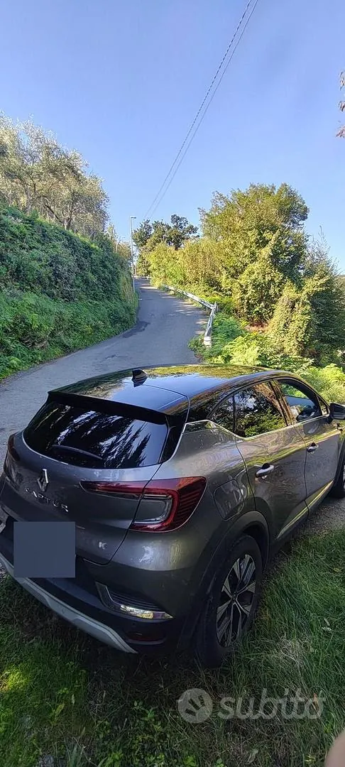 Renault Captur 2023 photo 3