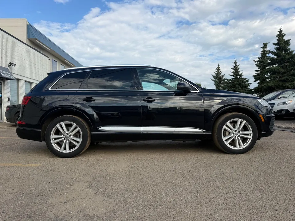 Audi Q7 2017 photo 4