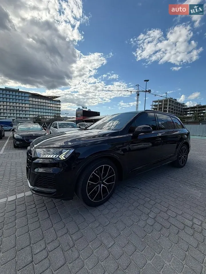 Audi Q7 2019 photo 2