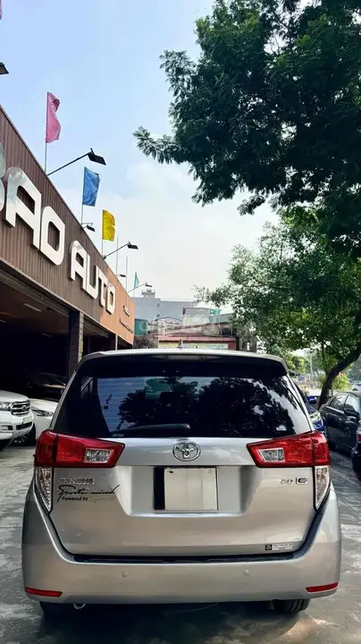 Toyota Innova 2020 photo 2