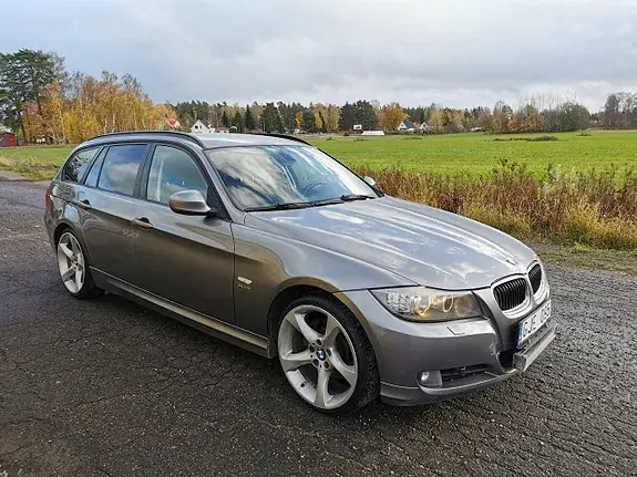 BMW 320D 2011 photo 5